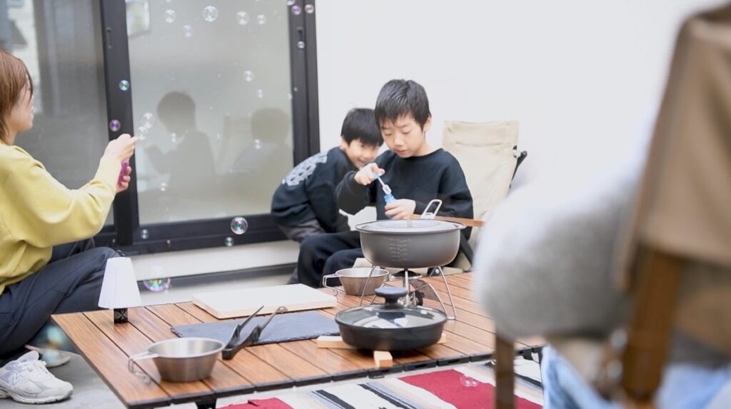 LIBELLEの家で子どもと遊ぶイメージ