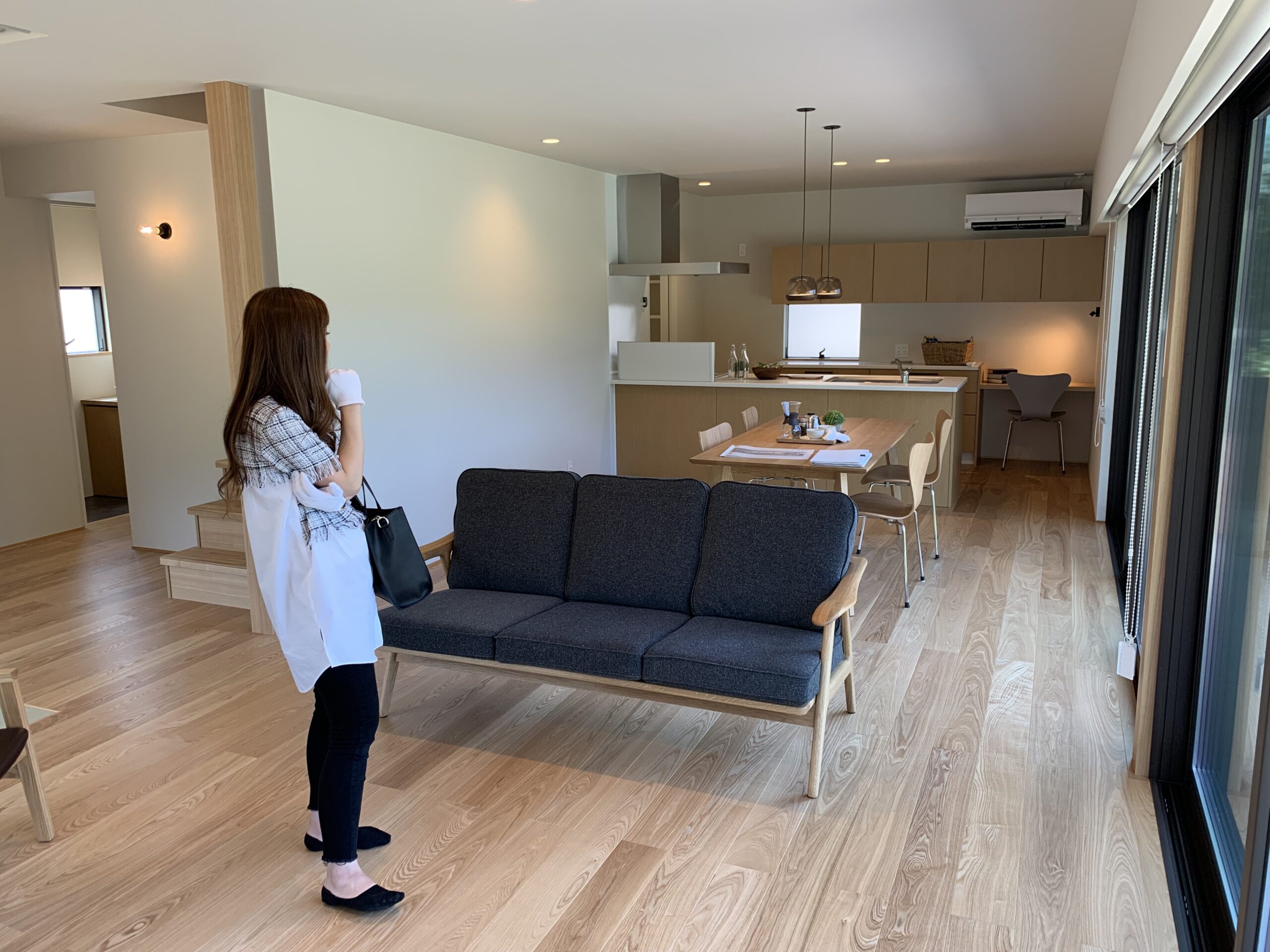 動線設計が考えられたキッチンとリビングのつながり空間